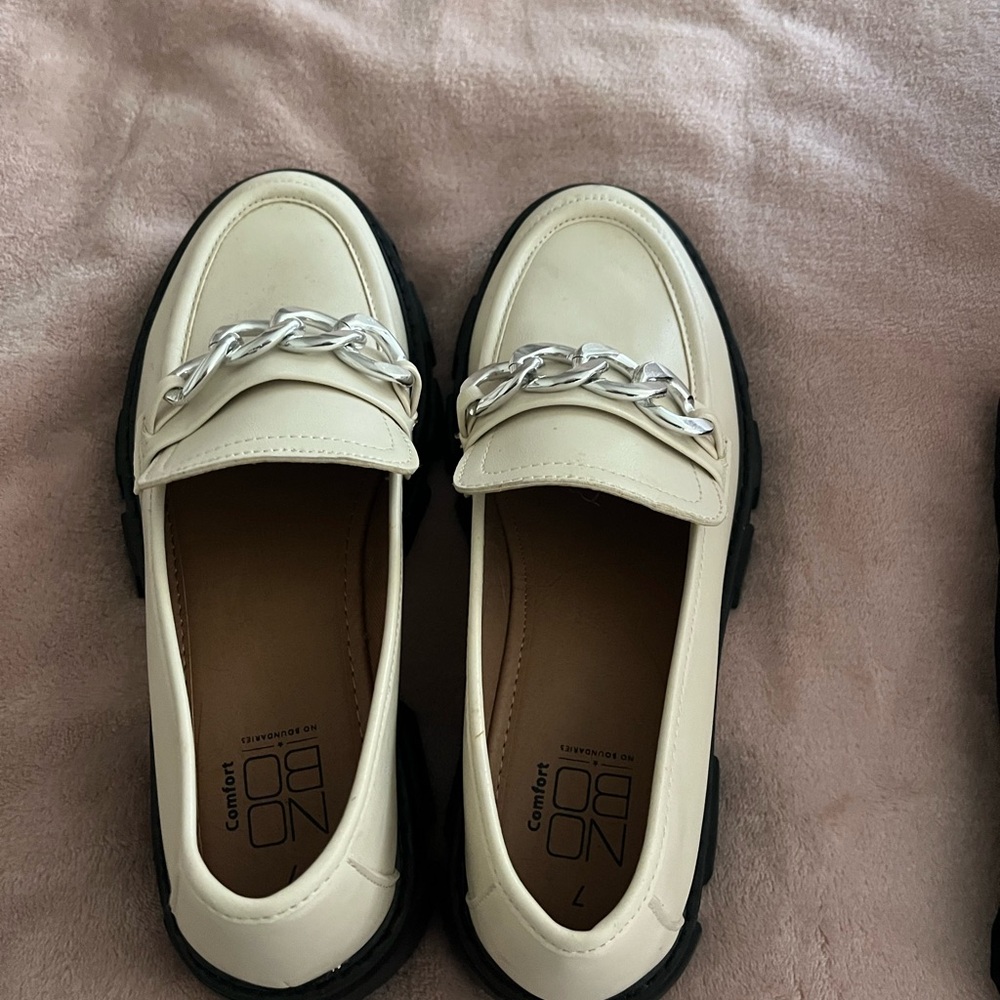 No Boundaries Cream Flats with Silver Accent